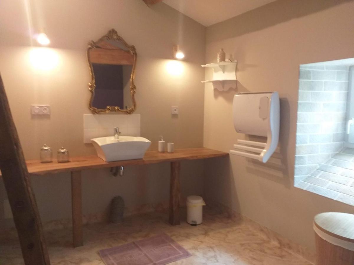 Logis De Bois Roche Villa Saint-Bonnet-sur-Gironde Екстериор снимка