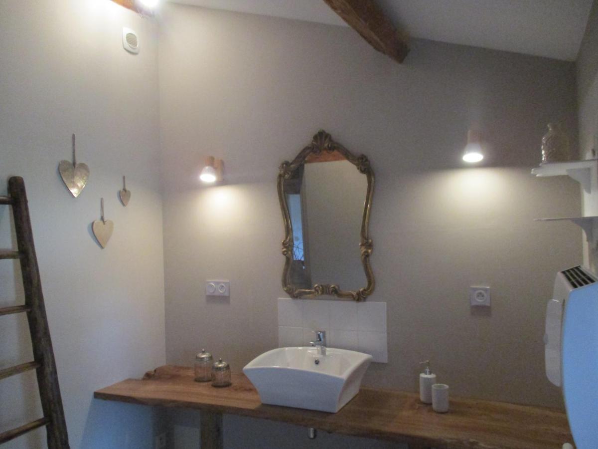 Logis De Bois Roche Villa Saint-Bonnet-sur-Gironde Екстериор снимка