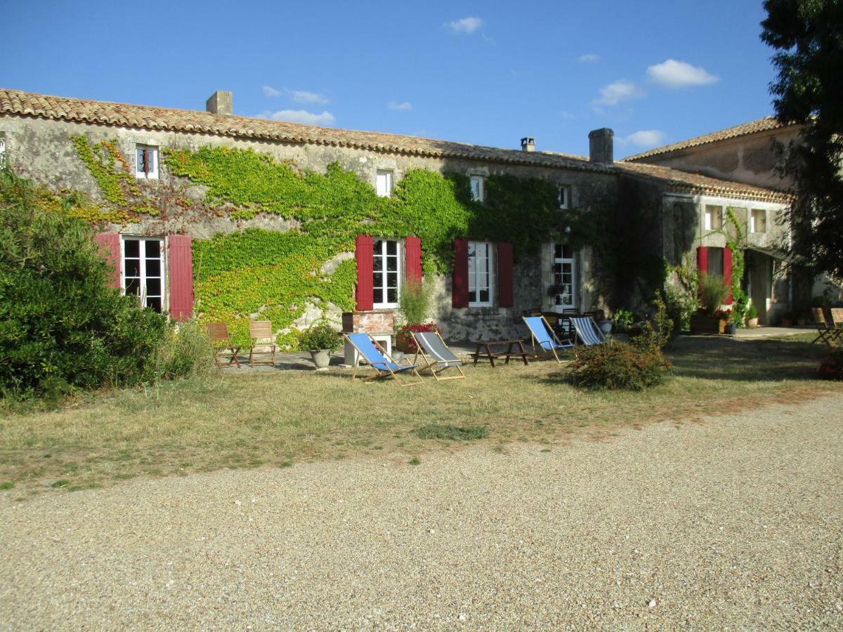 Logis De Bois Roche Villa Saint-Bonnet-sur-Gironde Екстериор снимка