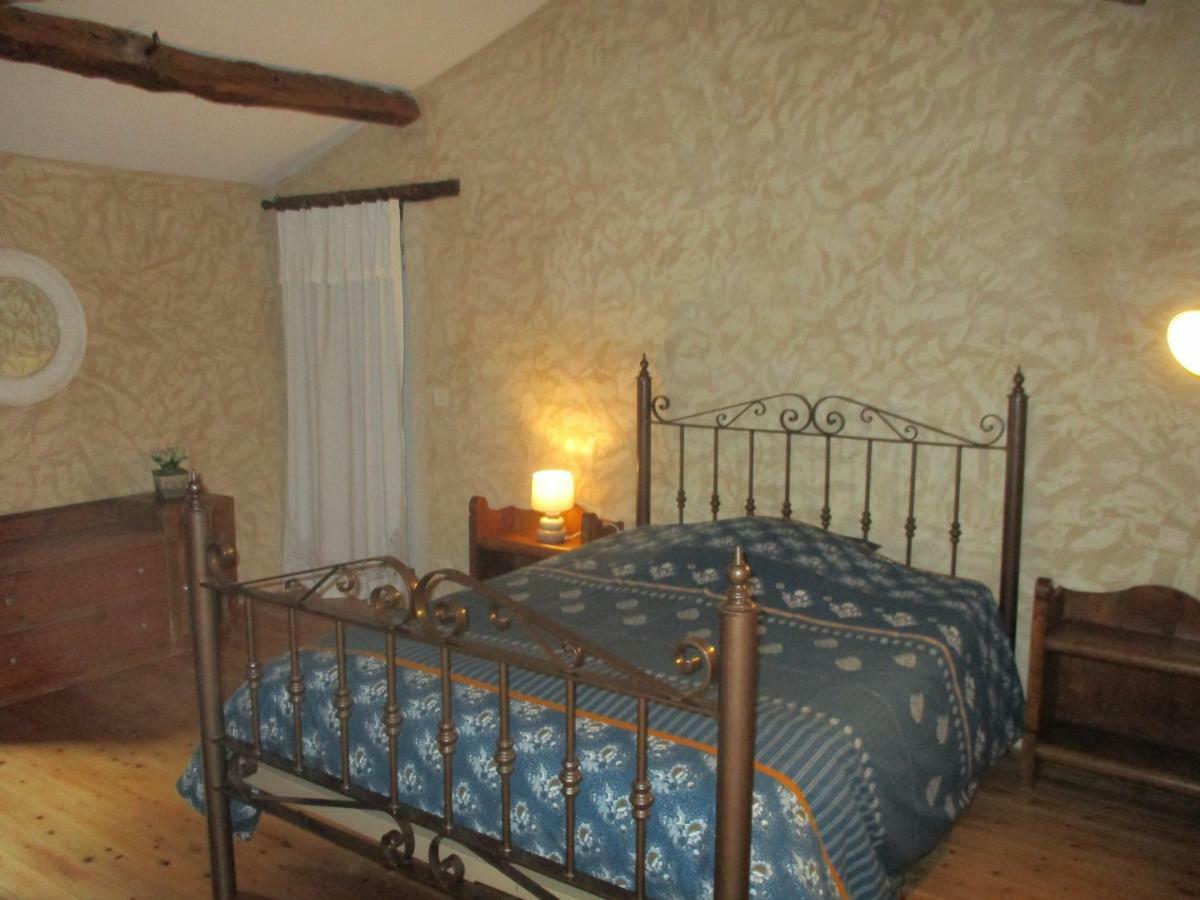 Logis De Bois Roche Villa Saint-Bonnet-sur-Gironde Екстериор снимка