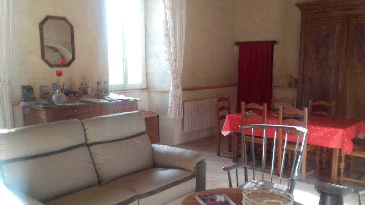 Logis De Bois Roche Villa Saint-Bonnet-sur-Gironde Екстериор снимка