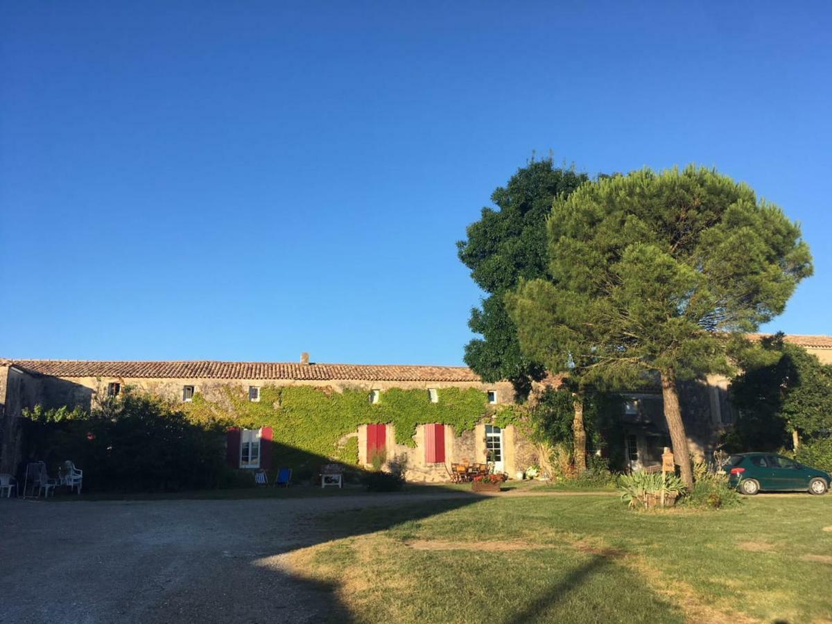 Logis De Bois Roche Villa Saint-Bonnet-sur-Gironde Екстериор снимка